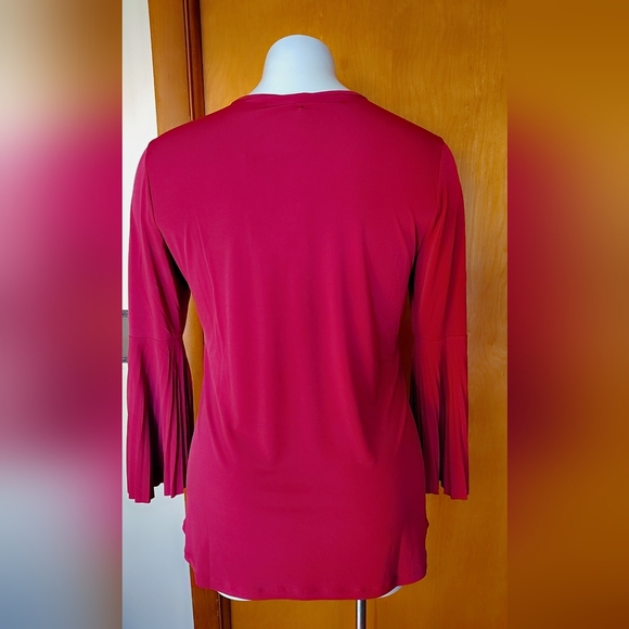 🍷 Attitudes by Renee Burgundy V-Neck Bell Sleeve Top — NWT — Size L 🍷 - Picture 5 of 8